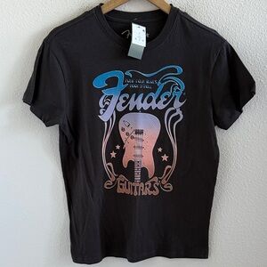 NWT Fender Guitars Gray Graphic Tee Pink Blue Design Small